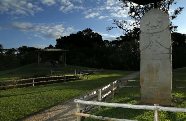 A partir de marzo y durante el resto del año, el parque San Agustín celebrará el centenario de las primeras excavaciones arqueológicas con una programación especial. Esta incluye desde conferencias y nuevas obras de infraestructura, hasta una muestra en el Museo Nacional con piezas originales y un concierto de música sinfónica en el Alto de Lavapatas. 