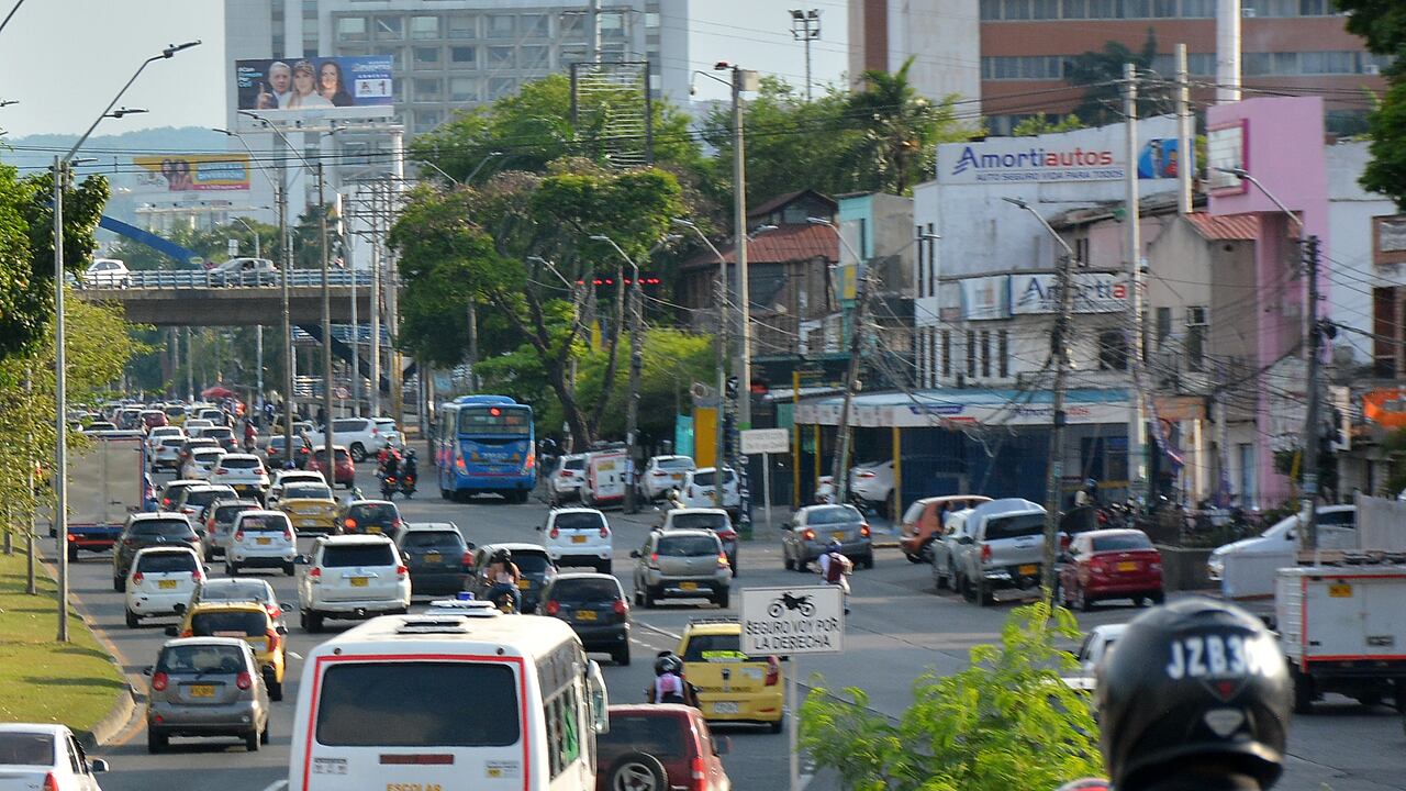 La Alcaldía de Cali, junto con las Empresas Municipales, anuncian cierres viales que se harán por cuenta de reparaciones a la red de acueducto y alcantarillado. Uno de ellos es el que sufrirá la Autopista Suroriental a partir del próximo lunes 2 de octubre y se extenderá, según lo previsto, hasta el 2 de diciembre.