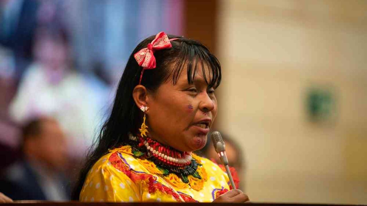 o que ellos piden es que los ayuden a retornar porque la vida en la capital es demasiado difícil para los más de 700 miembros de su comunidad.