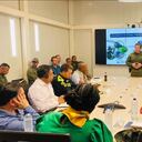 Reunión de ministro de Defensa, Iván Valásquez, en Tumaco, Nariño.