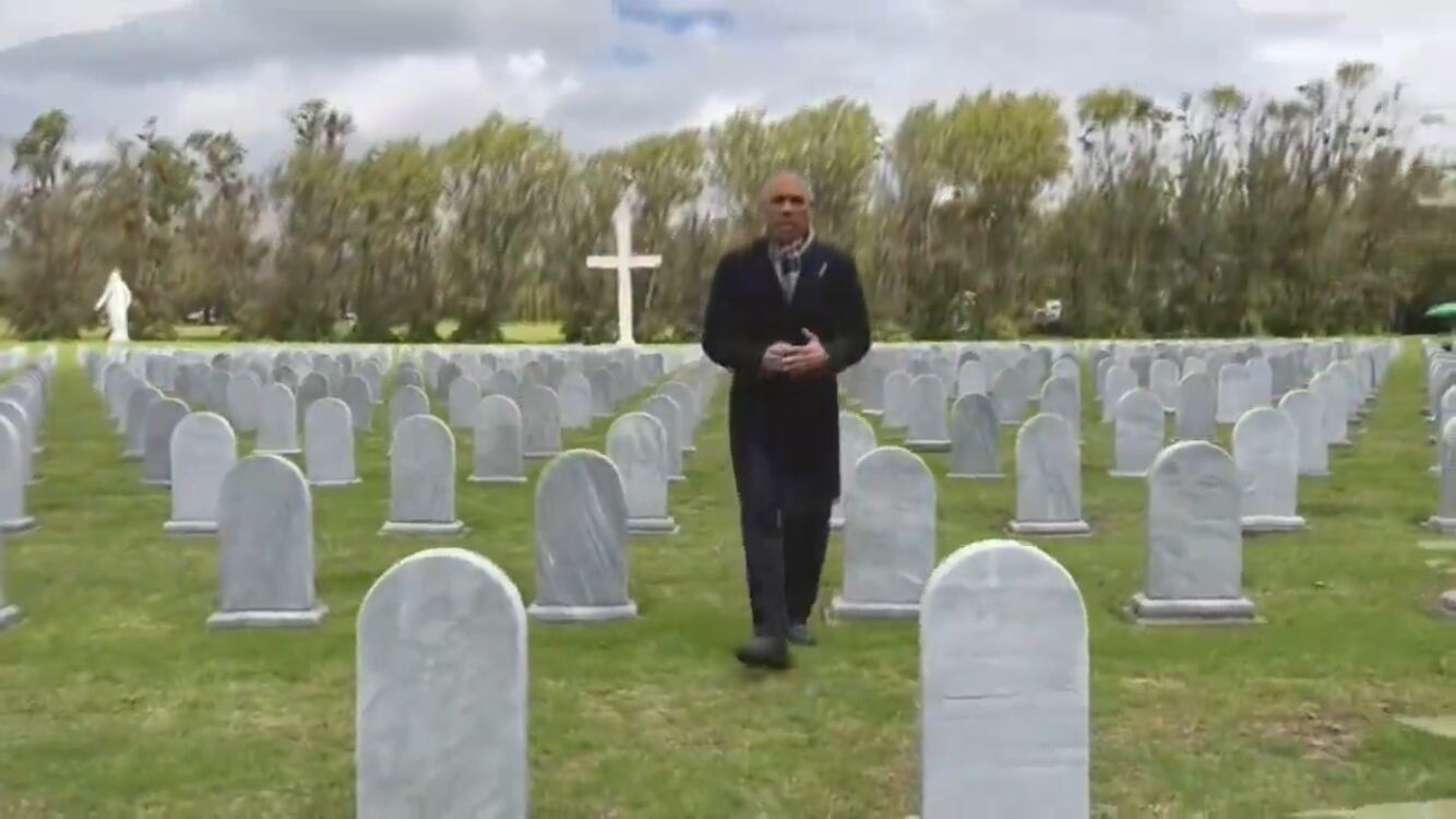 “Nuestros soldados y policías mueren por ti, Colombia”: el mensaje del general (r) Eduardo Zapateiro al referirse al asesinato de uniformados en el plan pistota del Clan del Golfo.