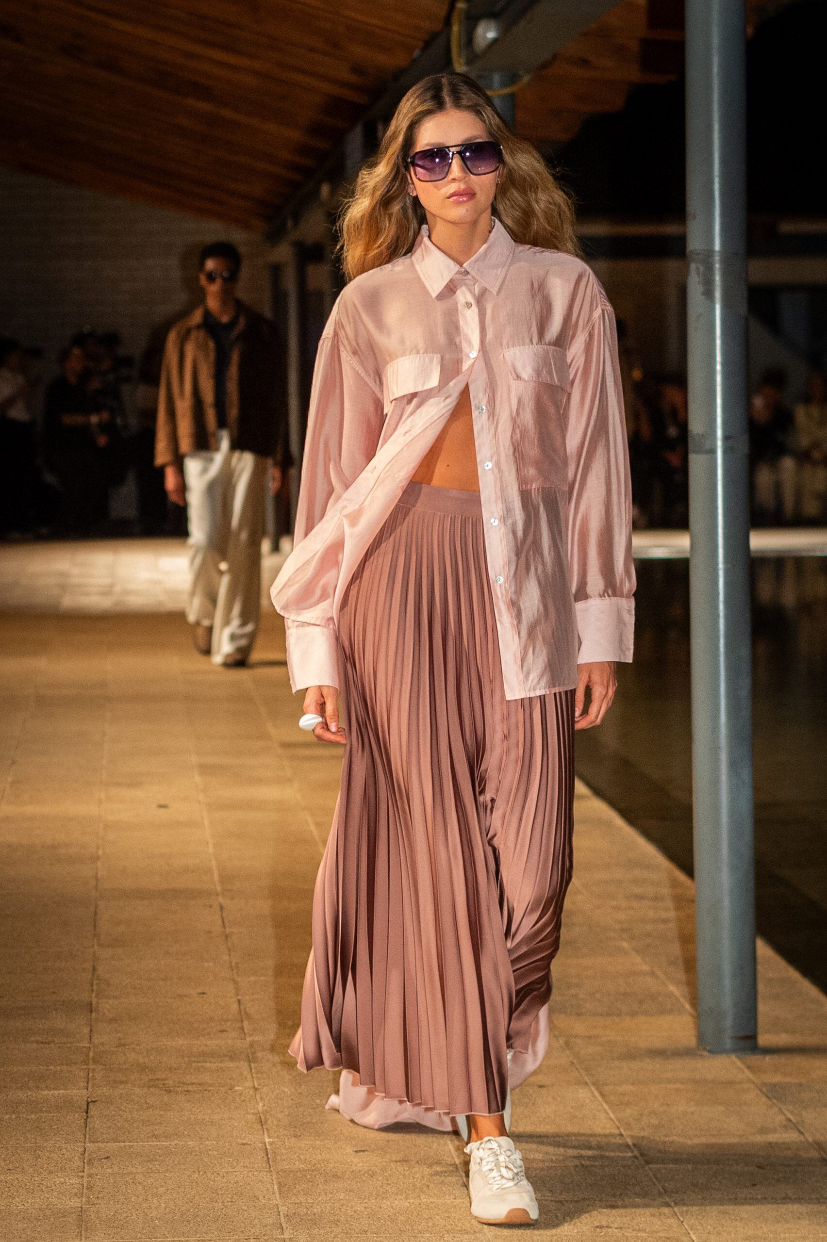 Punto Blanco presentó la colección "Preludio Invisible" en la biblioteca Belén en el marco de Colombiamoda 2025