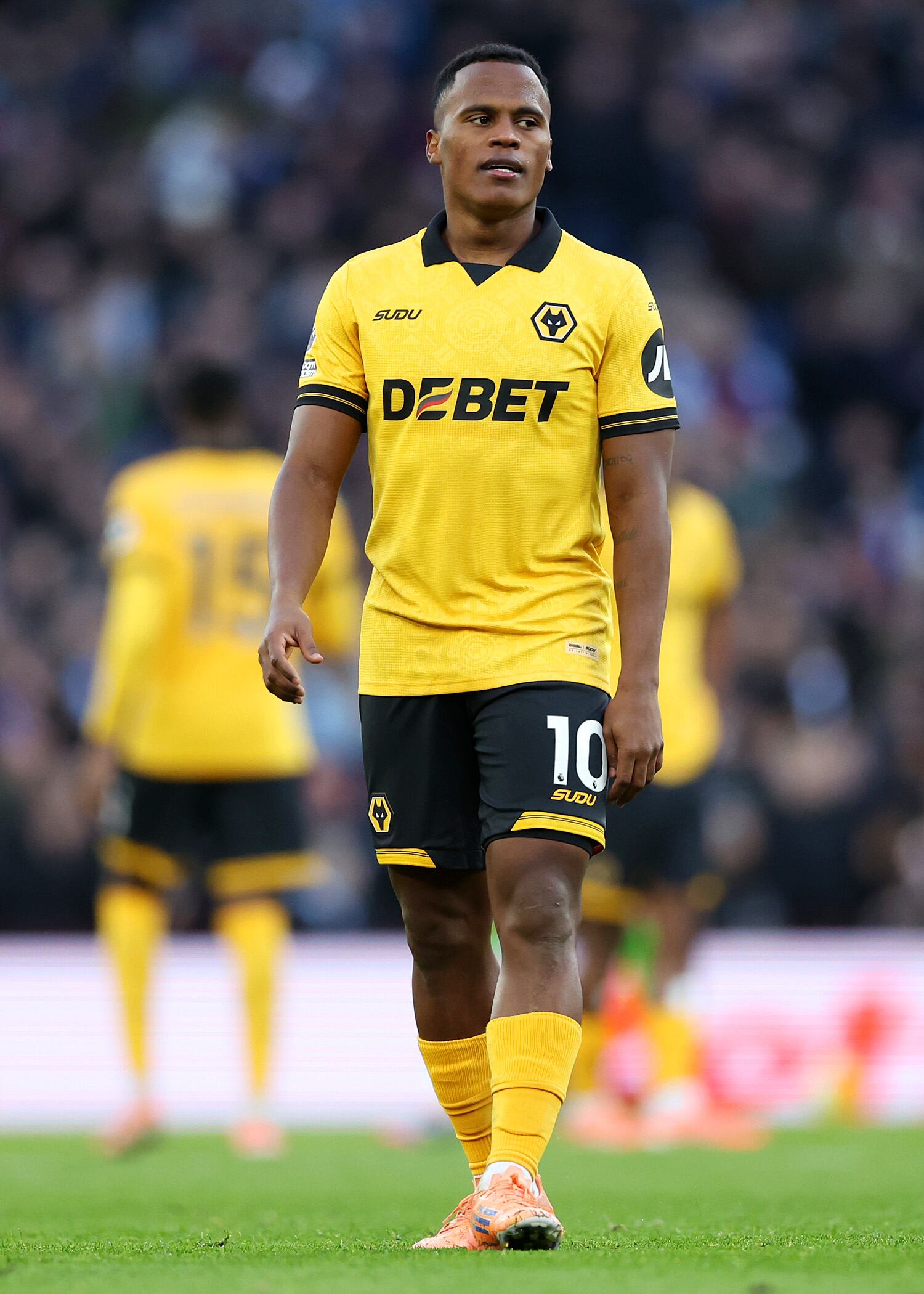 Jhon Arias contra Aston Villa.