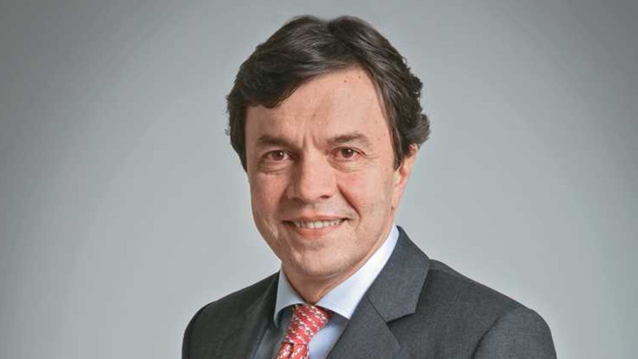 Roberto Vélez.