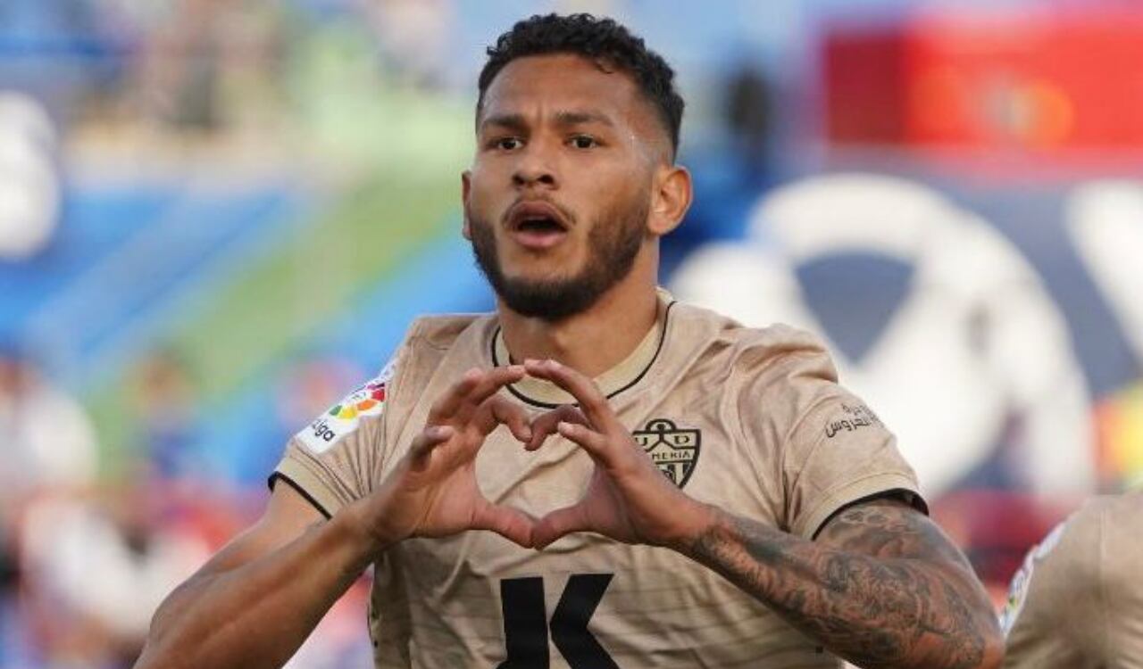 El colombiano, Luis Suárez, marcó su primer doblete con la camiseta de Almería.