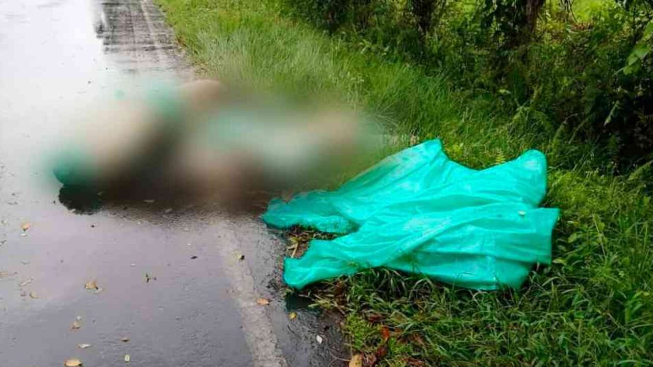 Los tres cuerpos fueron llevados a Medicina Legal para comenzar con la identificación respectiva.