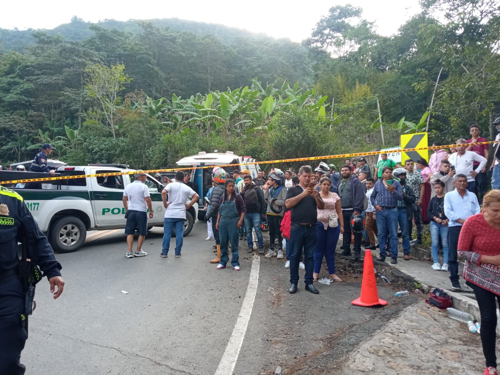 Las autoridades siguen adelantando las investigaciones pertinentes para poder establecer cuáles fueron las causas que generaron el accidente.