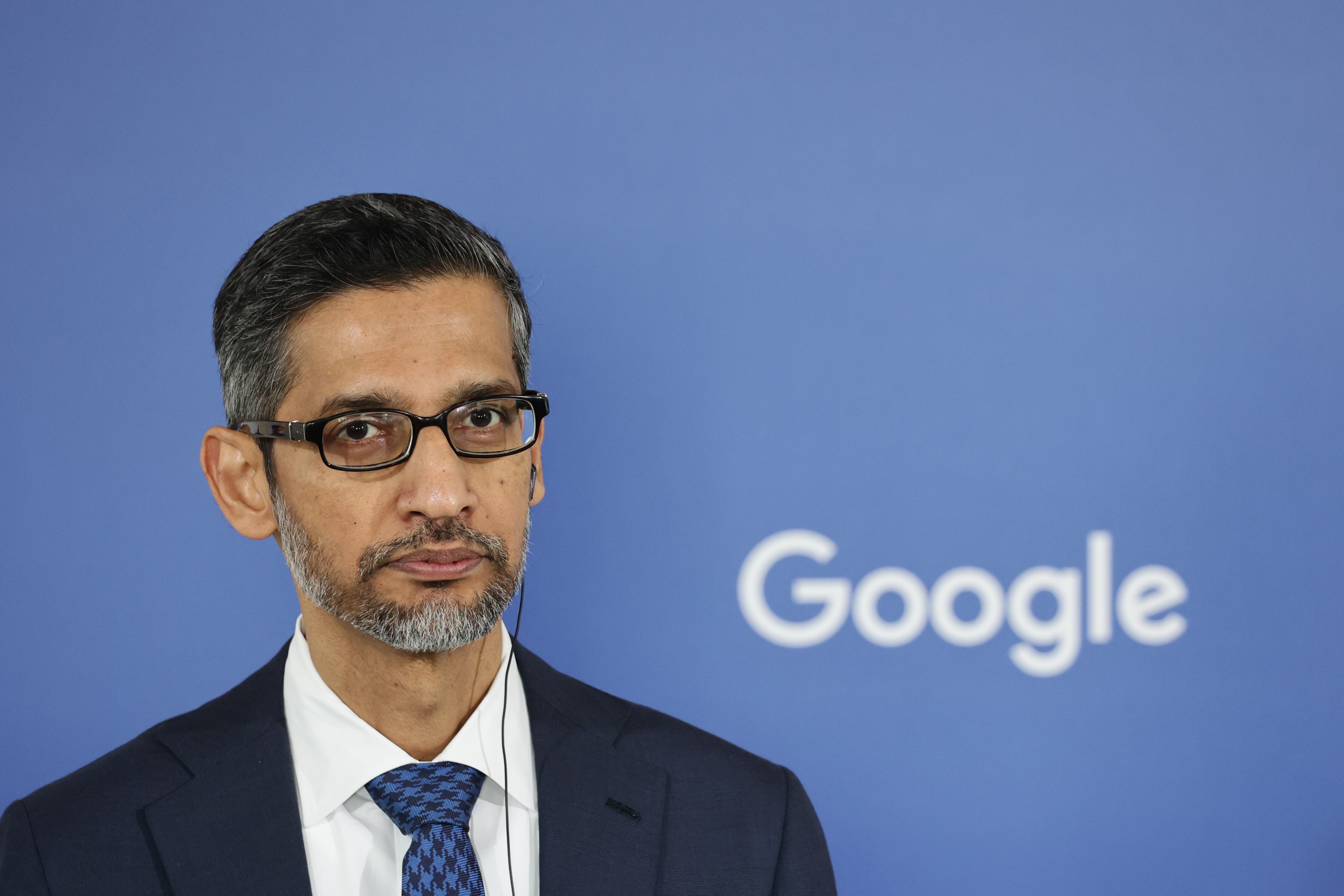 El CEO de Google, Sundar Pichai, ha destacado que estos avances representan una evolución significativa en la búsqueda en línea.