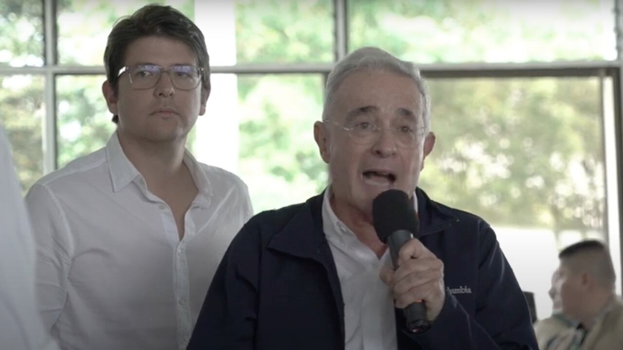 El expresidente Álvaro Uribe aprovechó un evento en Soacha, Cundinamarca, para enviarle un mensaje al gobierno.