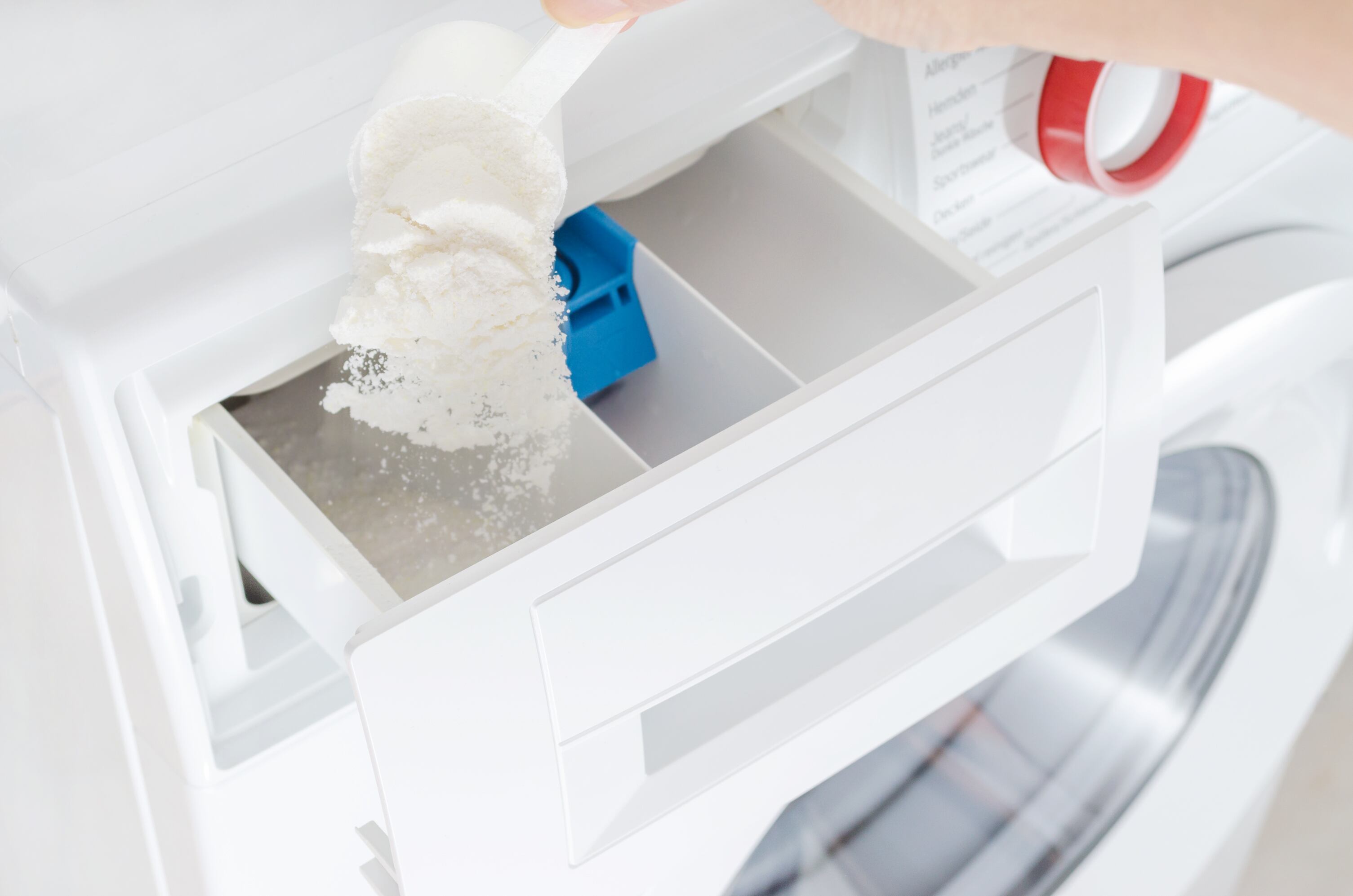 El cajetín de la lavadora es una pieza clave a la que casi nadie presta atención.