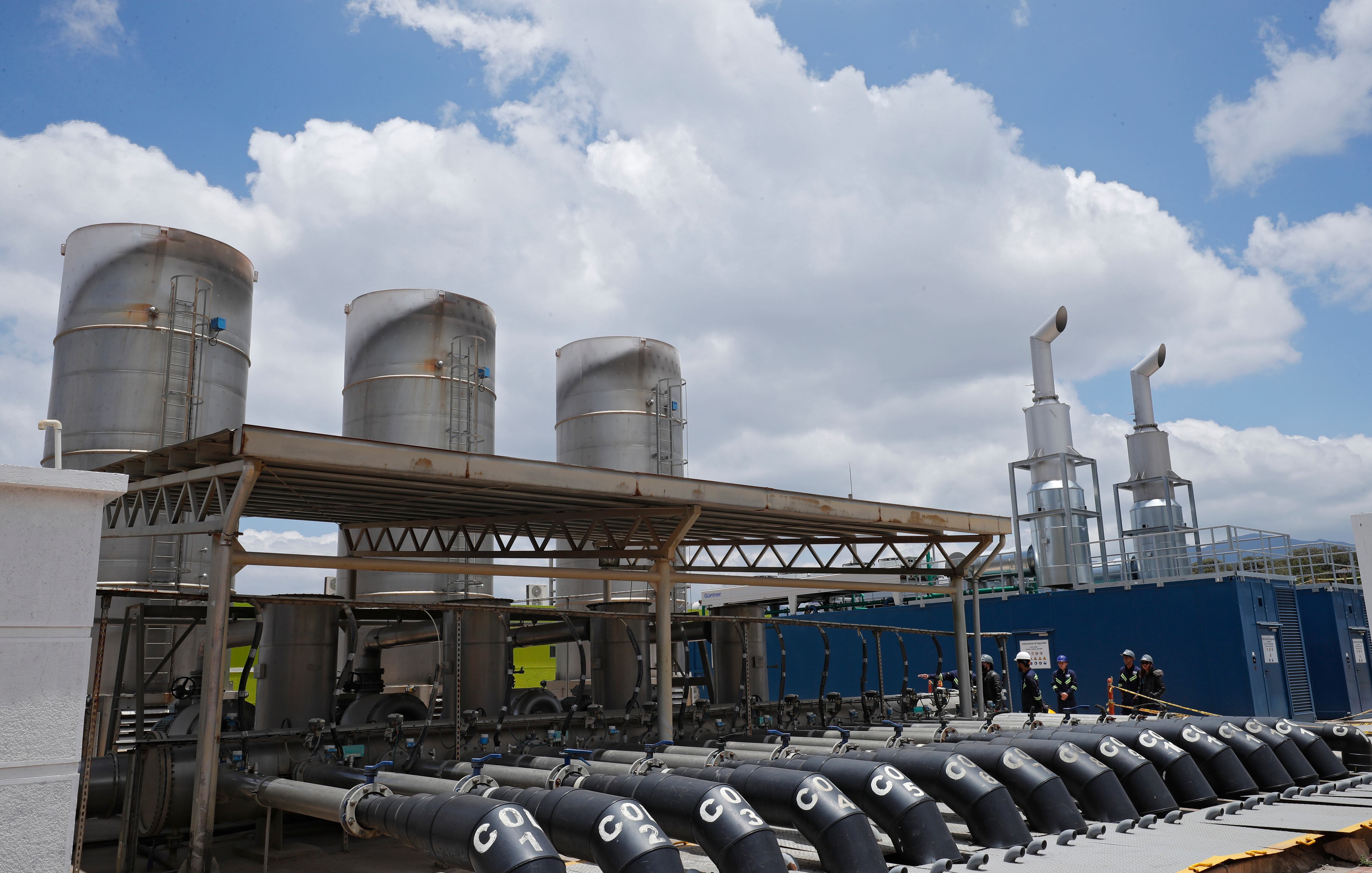 Esta planta aprovecha los residuos sólidos urbanos y los transforma en un biogás que genera energía eléctrica.