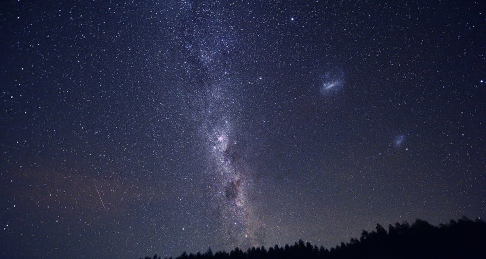 Vía láctea estaría plagada de planetas con océanos y continentes, dice estudio reciente  (Foto AFP)