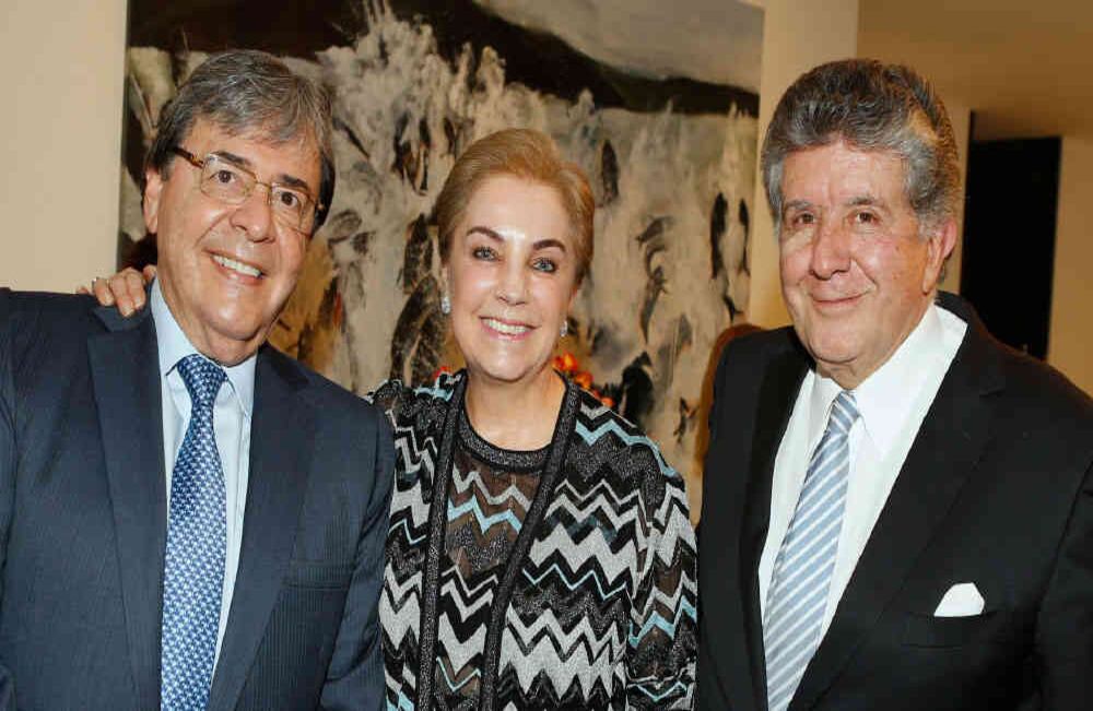 Carlos Holmes Trujillo García, Alba Lucía Anaya y Julio César Turbay Quintero. 
