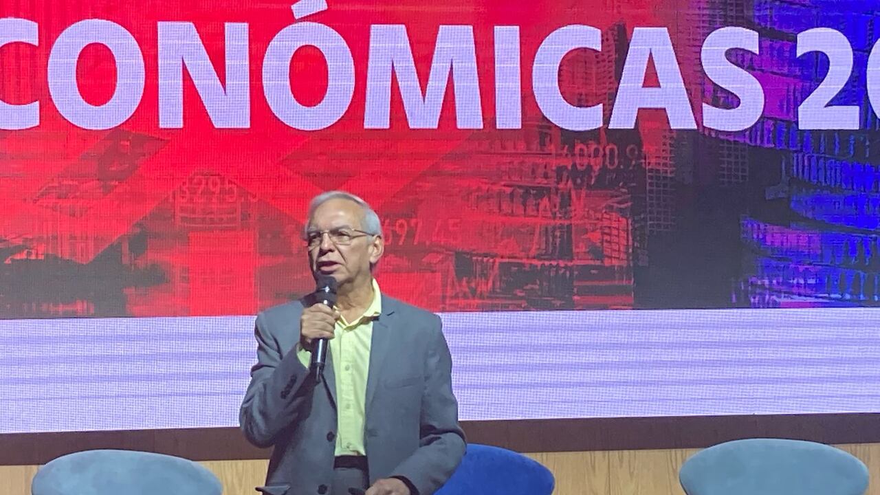Ricardo Bonilla, ministro de Hacienda, en seminario de Anif-Fedesarrollo, en Bogotá.