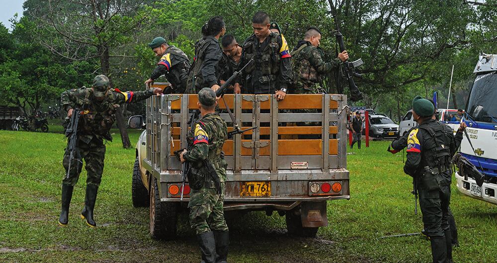 La cabeza visible de la crisis es alias Iván Mordisco, un sangriento guerrillero que se alejó de la reincorporación de las Farc y se aferró a su fusil para hacerle contrapeso al Estado. 