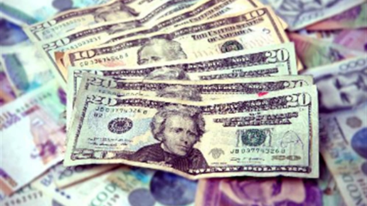 2014 inició con fortaleza para el dólar que se cotiza cercano a los $2.000.