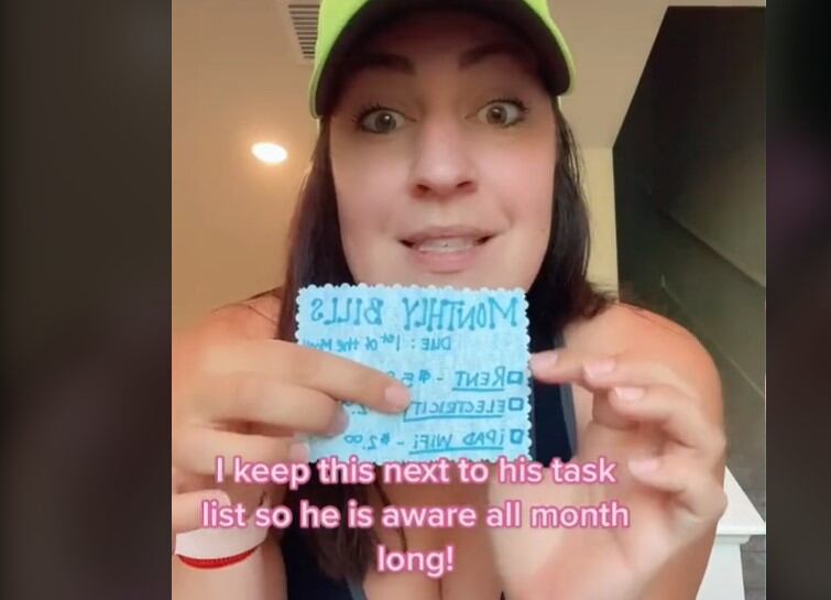 Madre cobra arriendo a sus hijos