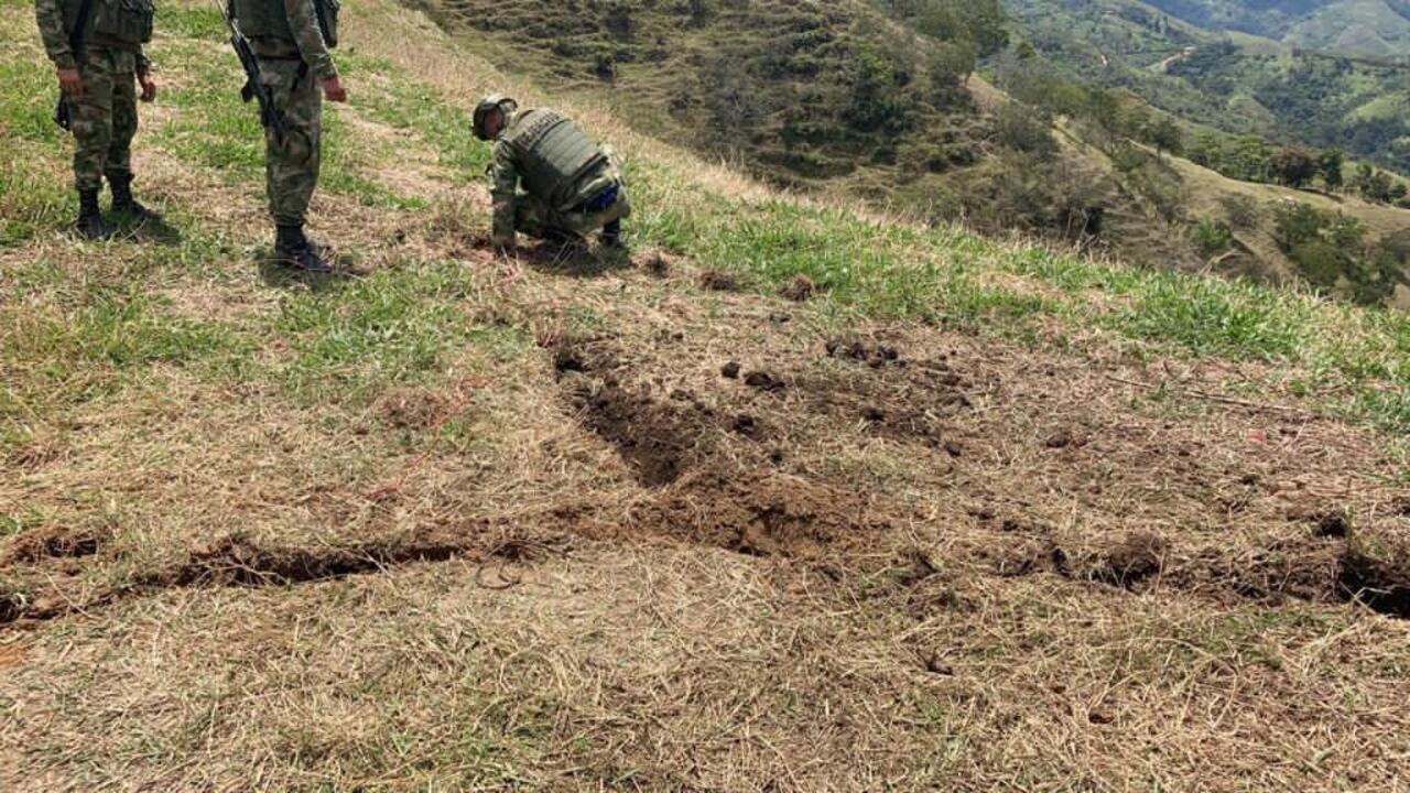 El Ejército destruyó de manera controlada los artefactos.