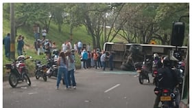 Accidente de bus de servicio público en Girardota, Antioquia.