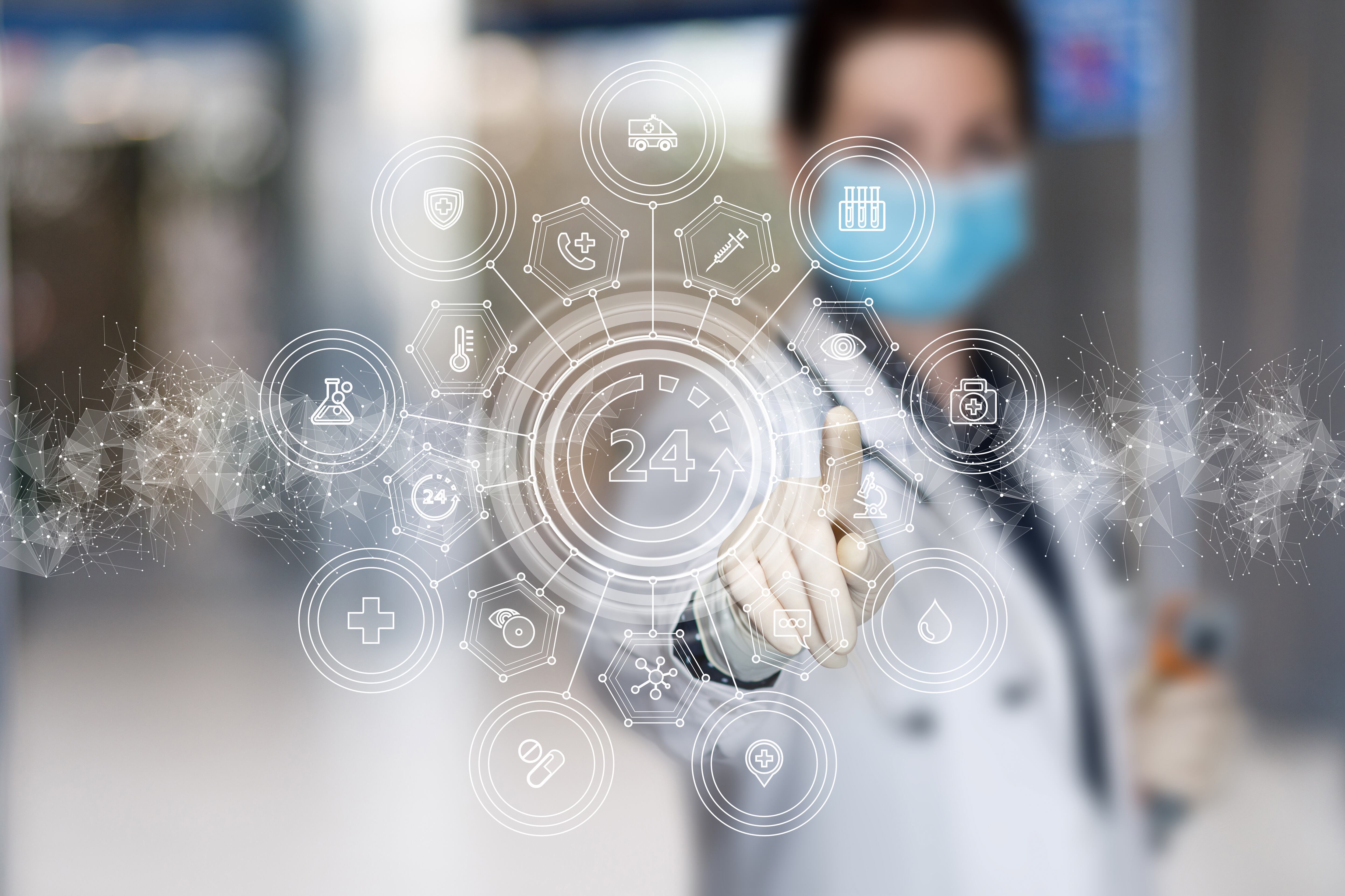 El médico pincha en el servicio médico las 24 horas del día.