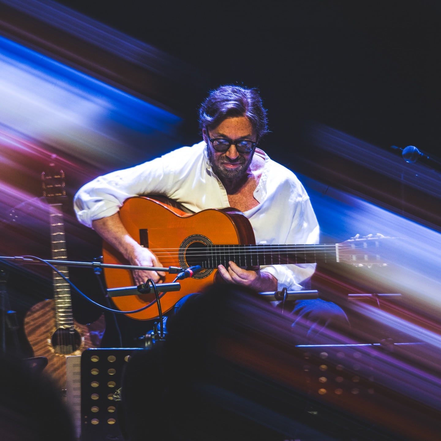 Al Di Meola tocará el 9 de Septiembre, en el marco del Festival Internacional de Jazz 2026. Es uno de los guitarristas más influyentes del jazz contemporáneo.