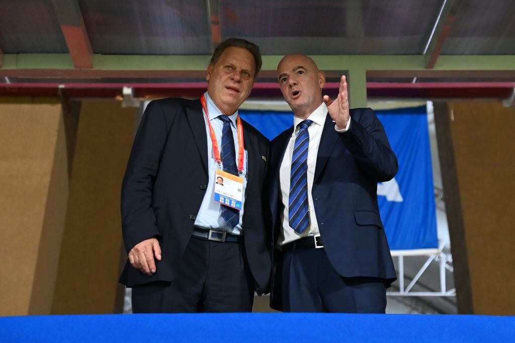 Ramón Jesurún y Gianni Infantino.