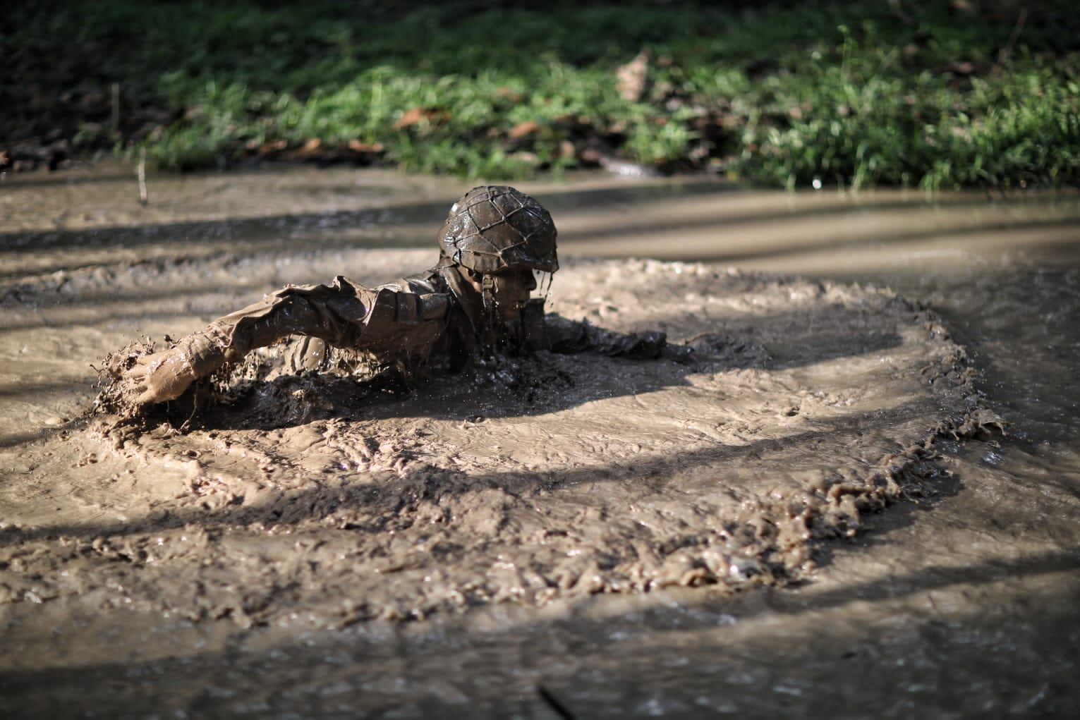 Curso de lanceros en la selva amazónica