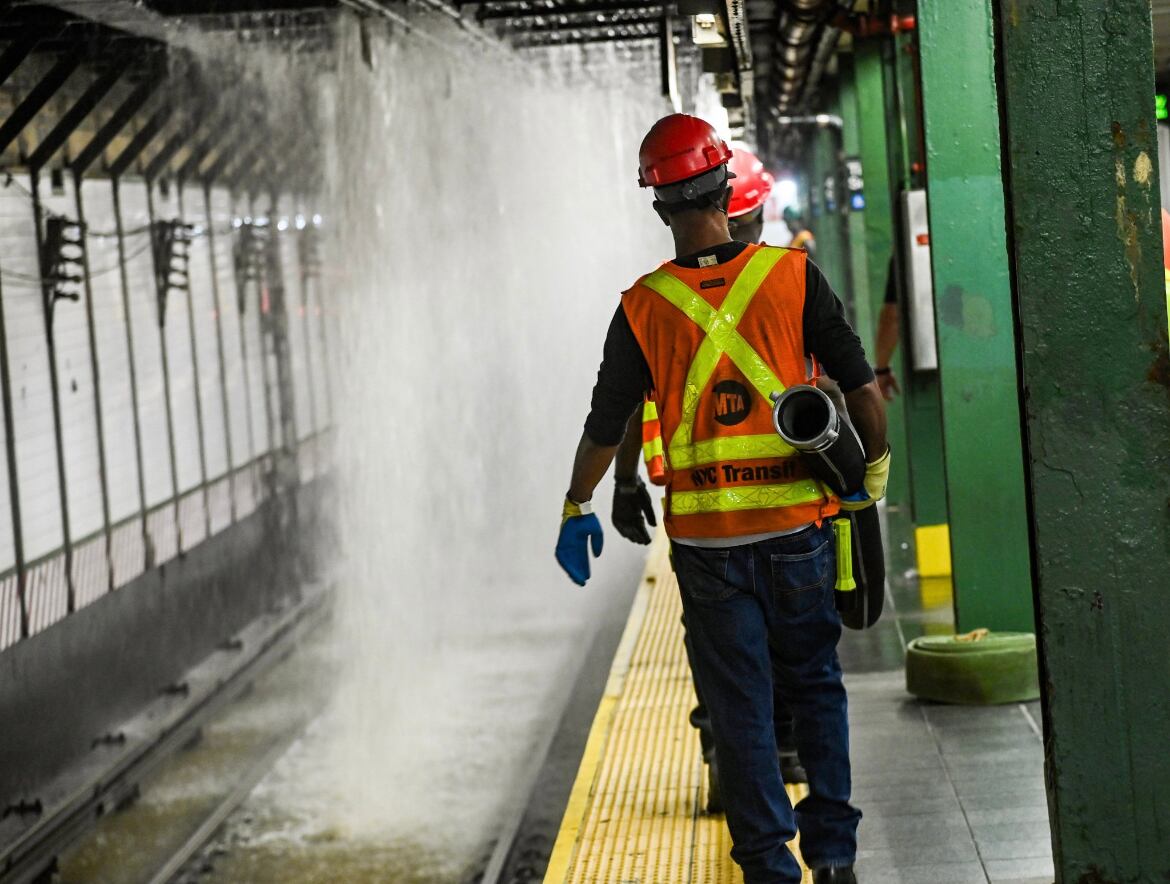 Inundación metro Nueva York. Foto: X @MTA.