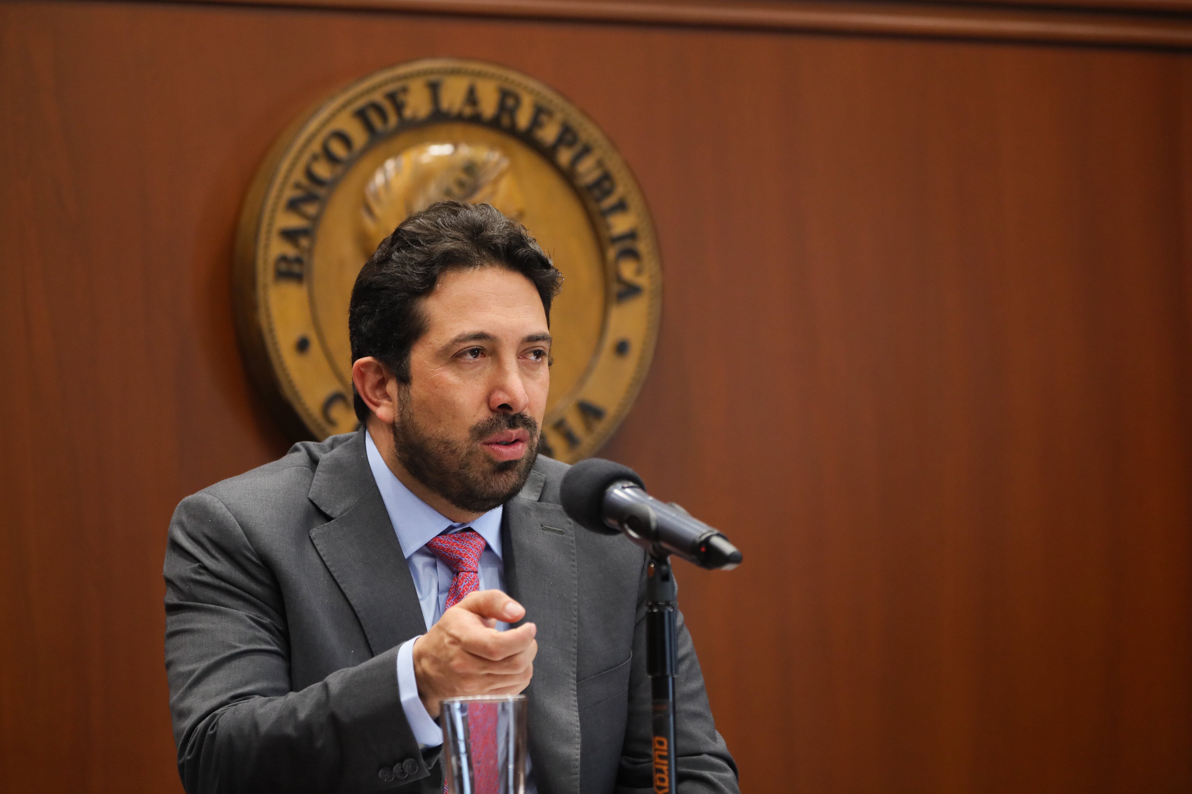 Diego Guevara, ministro de Hacienda.