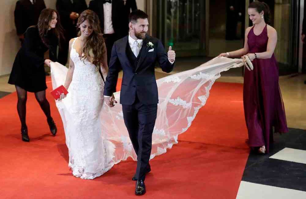Los recién casados Lionel Messi y Antonella Rocuzzo. Foto: EFE
