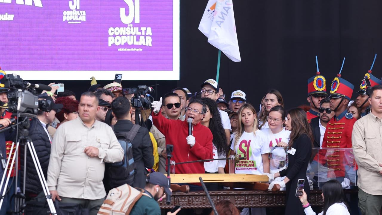 Presidente Gustavo Petro, en la Plaza de Bolívar, durante las marchas del primero de mayo.