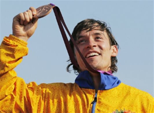 Carlos Oquendo fue medalla de plata en la categoría masculina de BMX