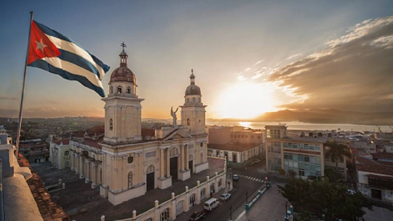 El aeropuerto de La Habana reabrió sus vuelos comerciales