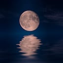 El agua de luna sigue siendo un recordatorio atemporal de la búsqueda eterna de significado y bienestar.