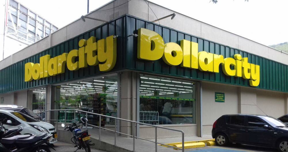 El hombre que inició el procedimiento era el guarda de seguridad de Dollarcity.