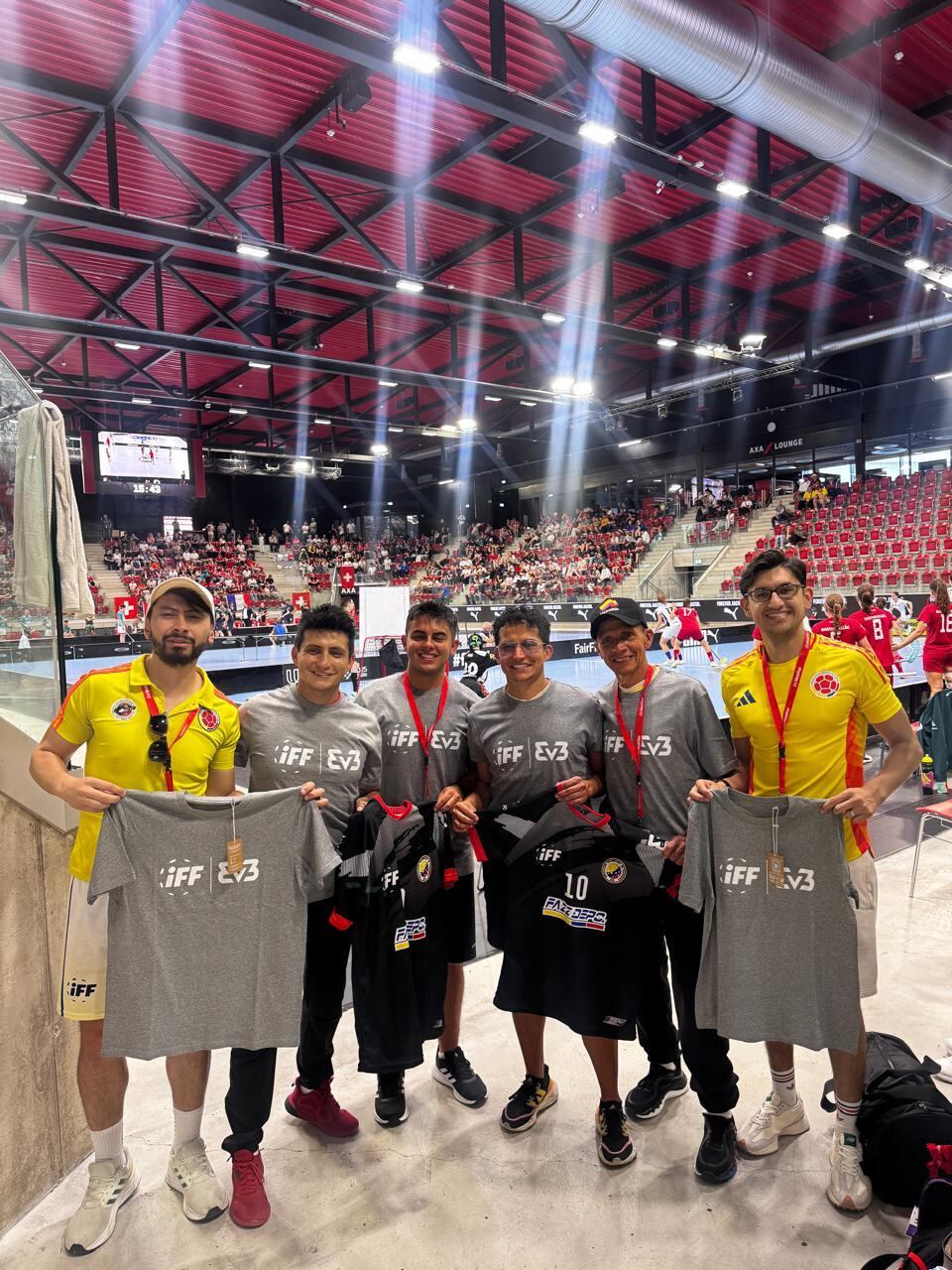 Del patinaje a la innovación global: Samuel Romero pone a Colombia en el mapa del floorbal.