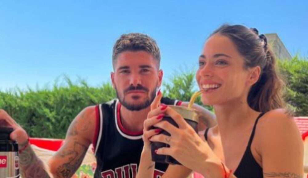 La pareja protagonizó distintas publicaciones desde que oficializó su relación.