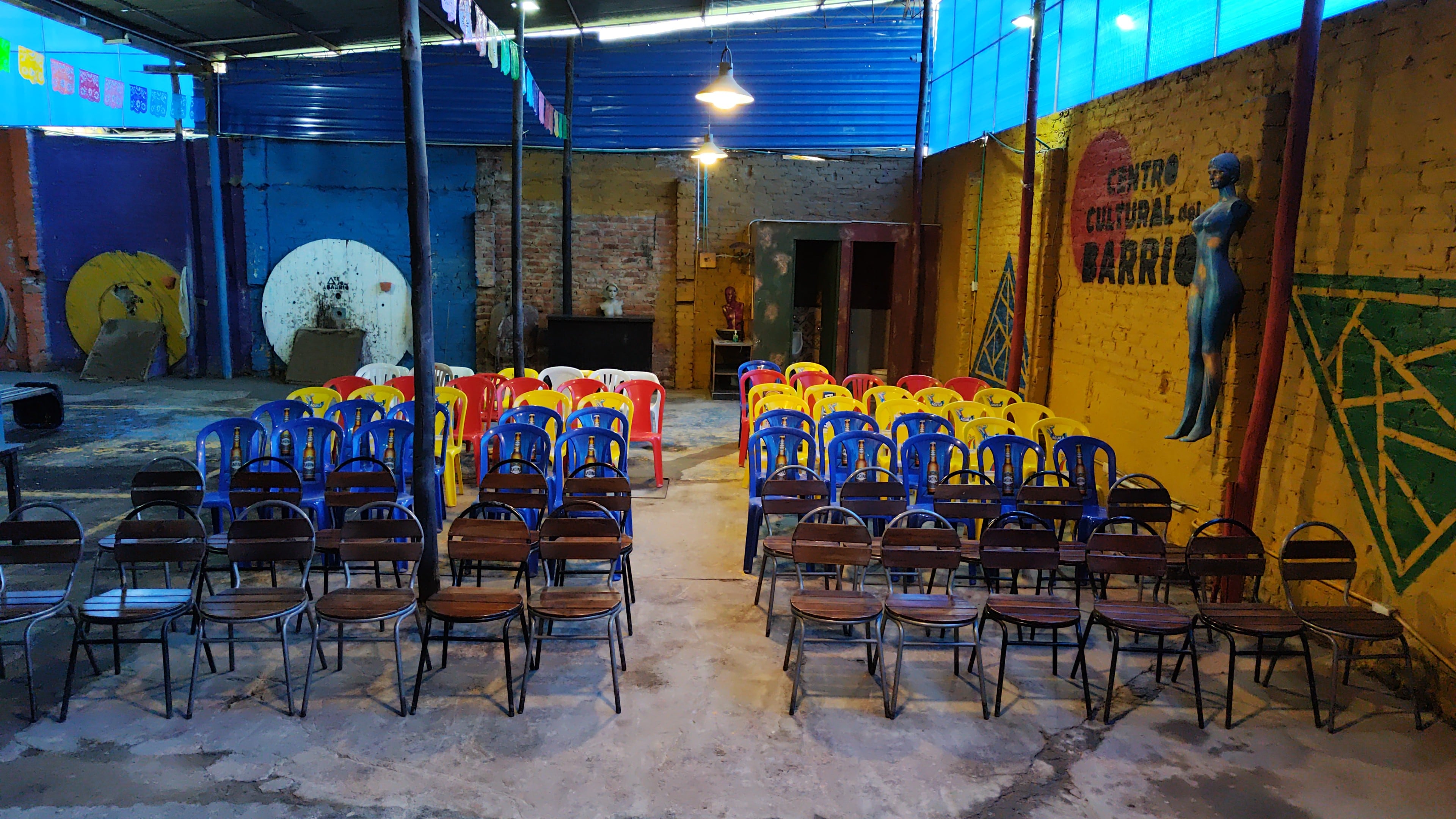 Sigue siendo una cancha de tejo, pero el Centro Cultural del Barrio es mucho más.