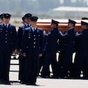 Los restos del expresidente chileno Sebastián Piñera llegan al aeropuerto para ser llevados al Congreso en Santiago, Chile, el miércoles 7 de febrero de 2024.