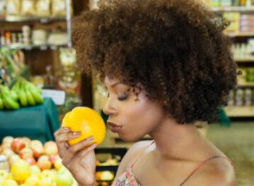 Son muchas las secuelas que deja el coronavirus en las personas que se han infectado, pero una de las más comunes es la llamada parosmia, que significa la pérdida o más bien distorsión del gusto y olfato, en pocas palabras que todo huele muy mal.