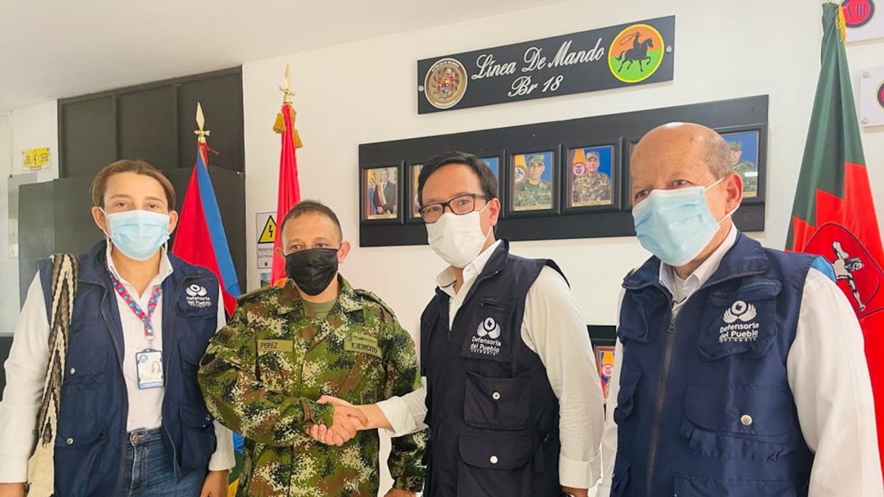 Liberaron al coronel Pedro Enrique Pérez. El oficial fue secuestrado por disidencias de las Farc en el departamento de Arauca y se creía fue asesinado.