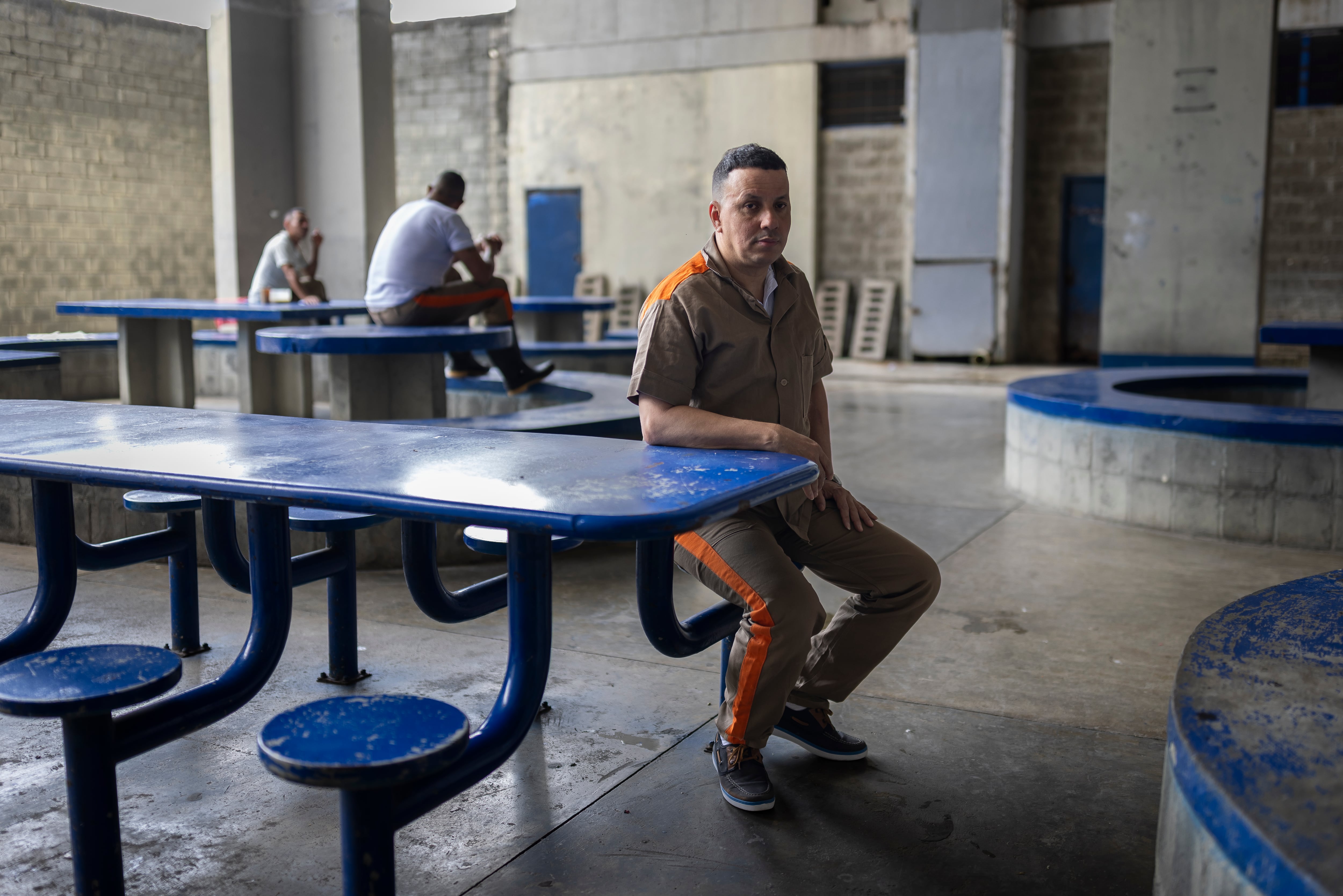 Carlos García, medio hermano de Mauricio Leal.