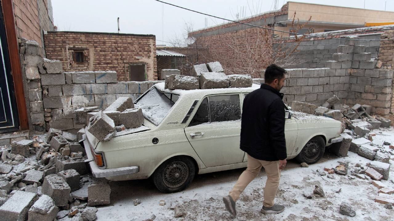 Consecuencias del terremoto en el noroeste de Irán.