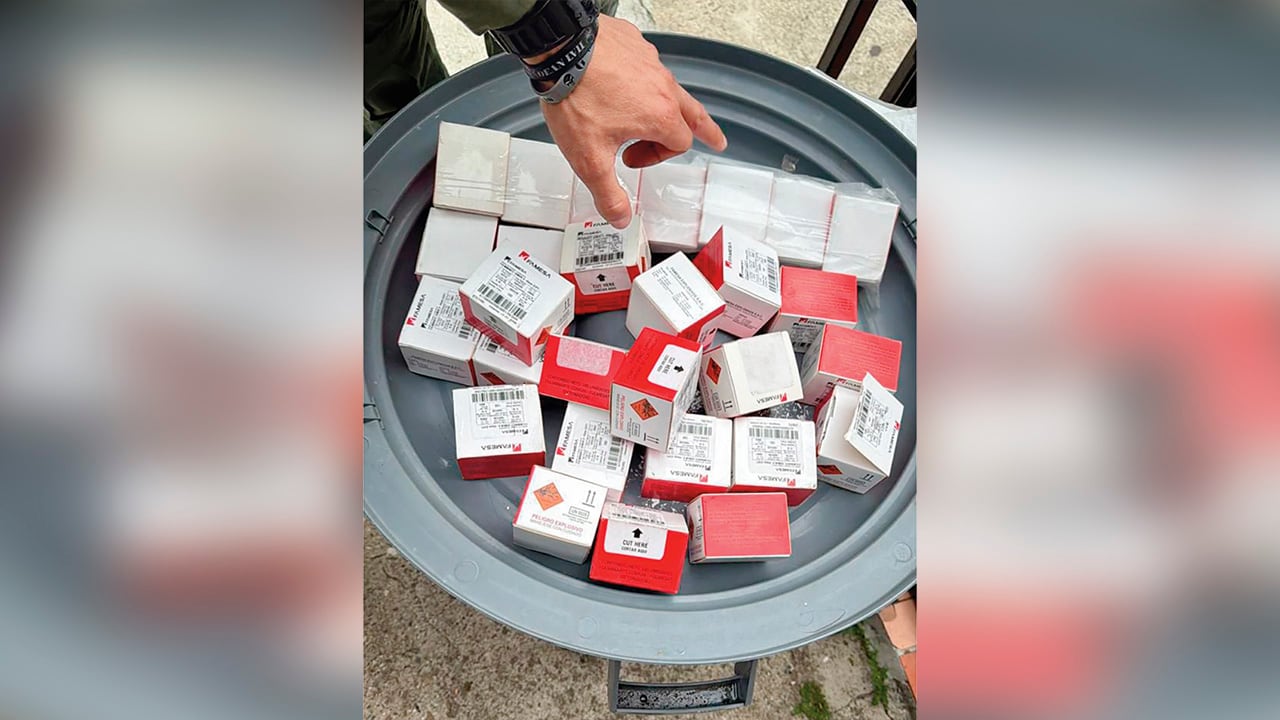 Las alarmas están encendidas en el país y los investigadores buscan ahora a los cabecillas de la red que está suministrando la materia prima a los grupos terroristas. 