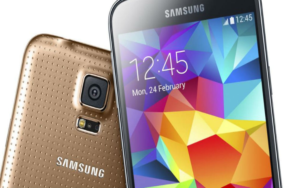 Samsung Galaxy S5 tiene reconocimiento de voz, y de gestos incluso sin tocar la pantalla.