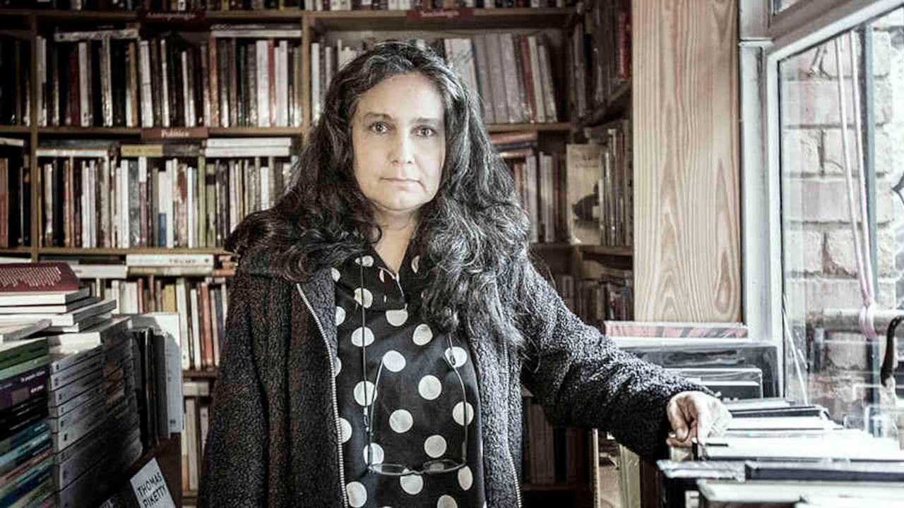 Ana María Aragón, librera.