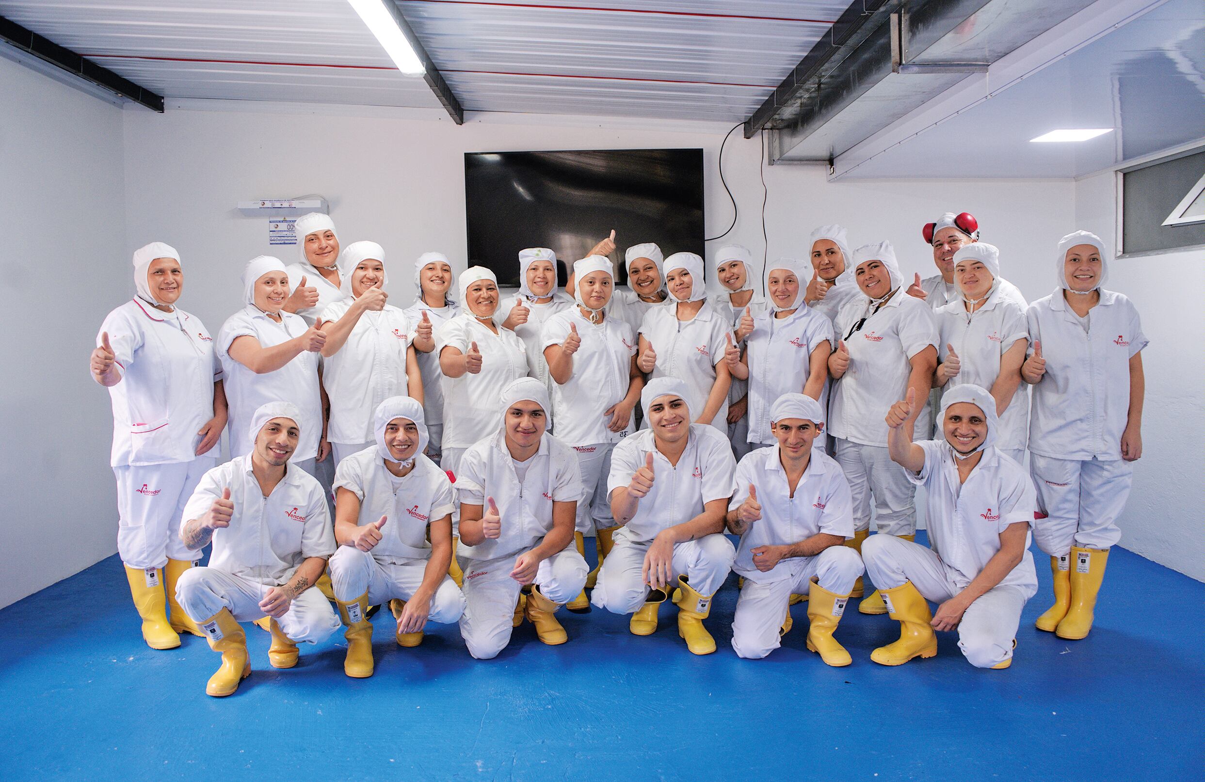 Vencedor contribuye activamente a la generación de trabajo formal y al fortalecimiento de la economía campesina.