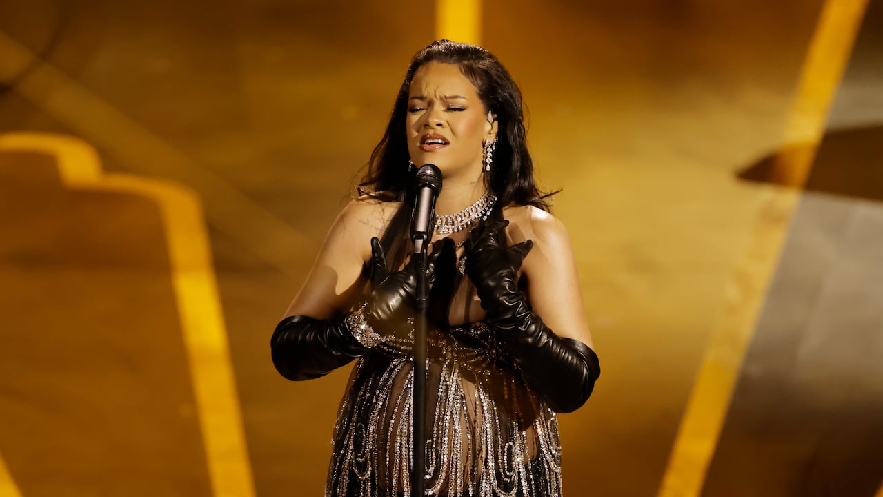 Rihanna en los Premios Óscar 2023