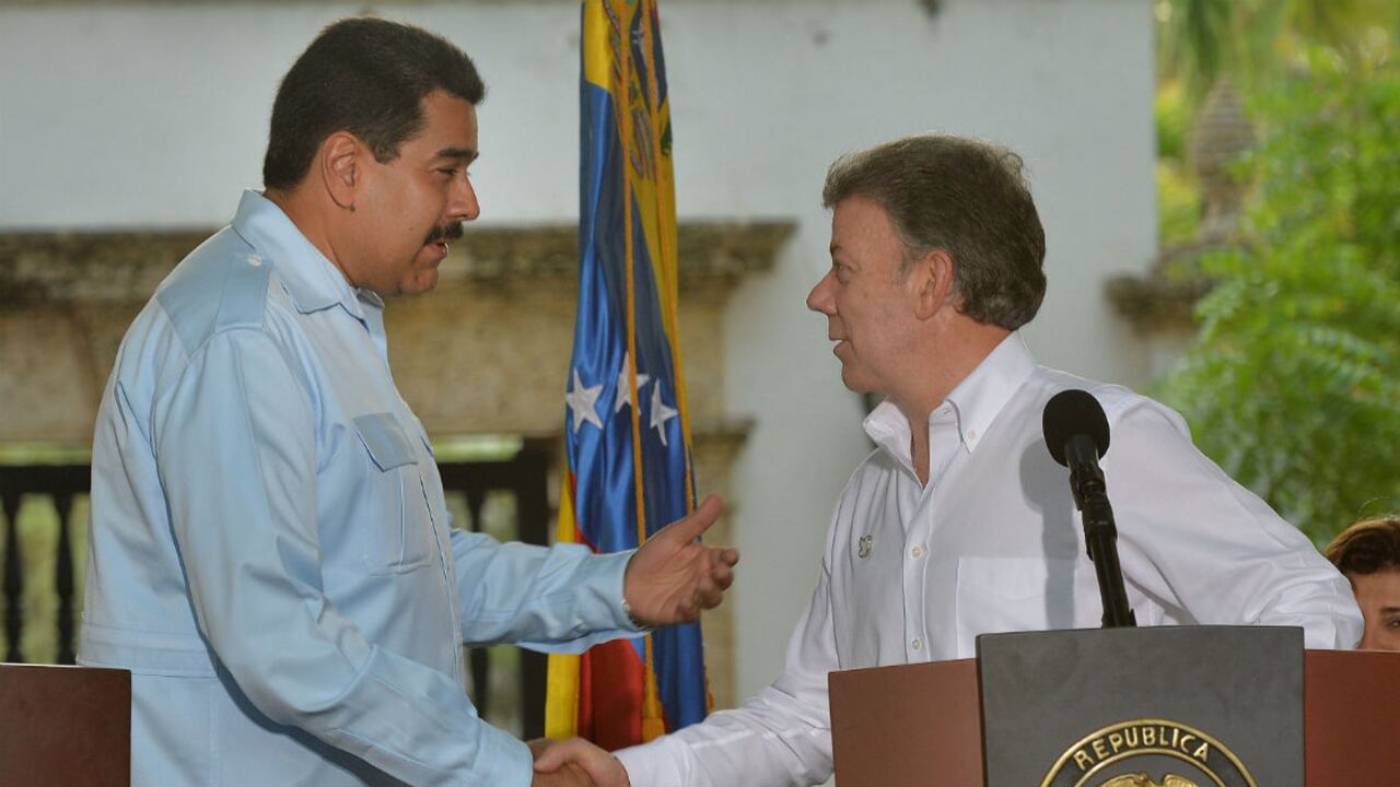 Juan Manuel Santos y Nicolás Maduro en el encuentro en Cartagena.