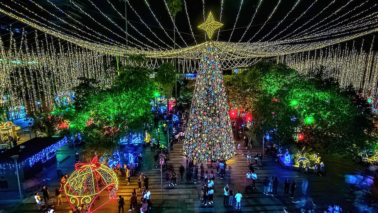 El 21 de noviembre se encienden los alumbrados navideños en Envigado. Promete ser un espectáculo, como lo fue en 2024.